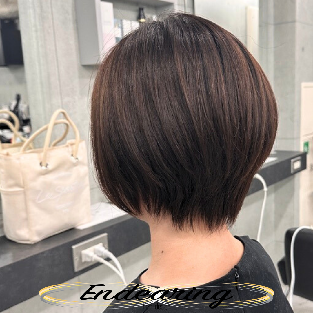 後頭部の丸み×くびれショートボブ ９Lv バイオレットブラウンでつくる“大人の美シルエット”✨🤍**