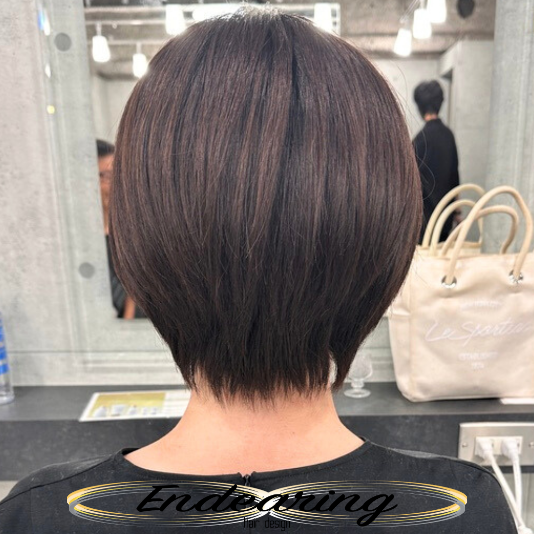 後頭部の丸み×くびれショートボブ ９Lv バイオレットブラウンでつくる“大人の美シルエット”✨🤍**