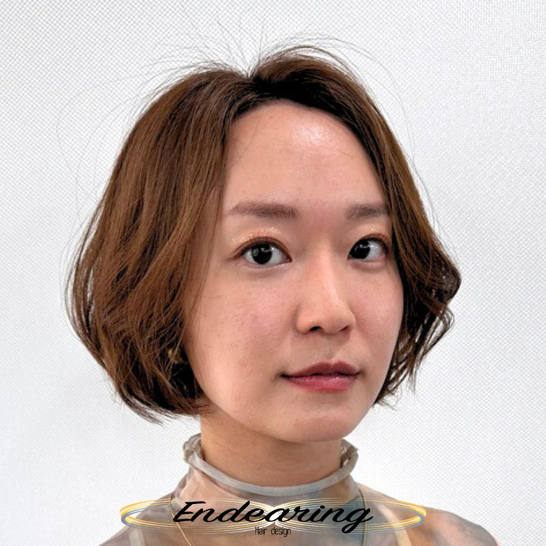 前髪長め×襟足ギリギリ｜女性らしさと抜け感を叶える大人ショートボブ