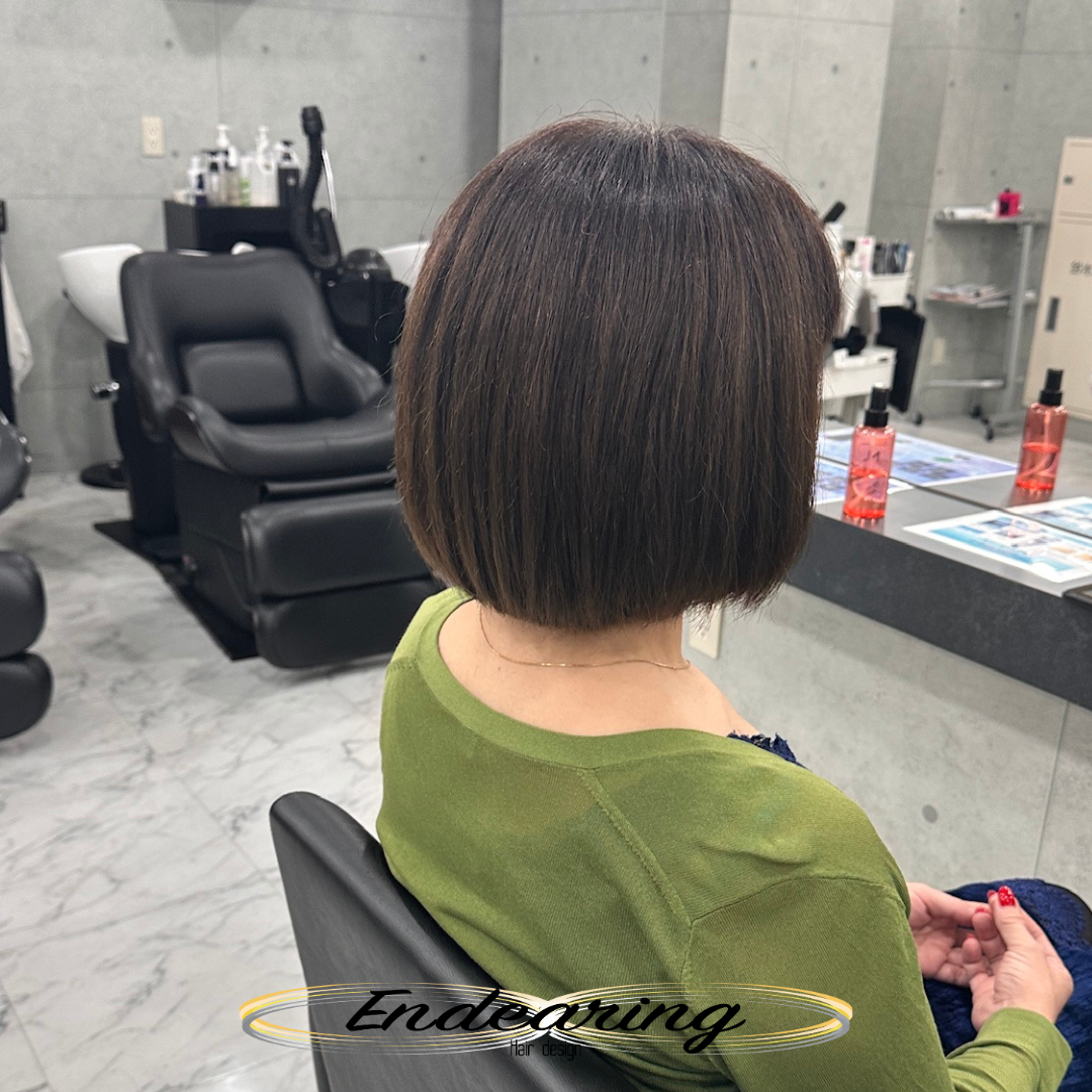 何もしてない風で、ちゃんと綺麗。ラテグレージュの内巻きボブ