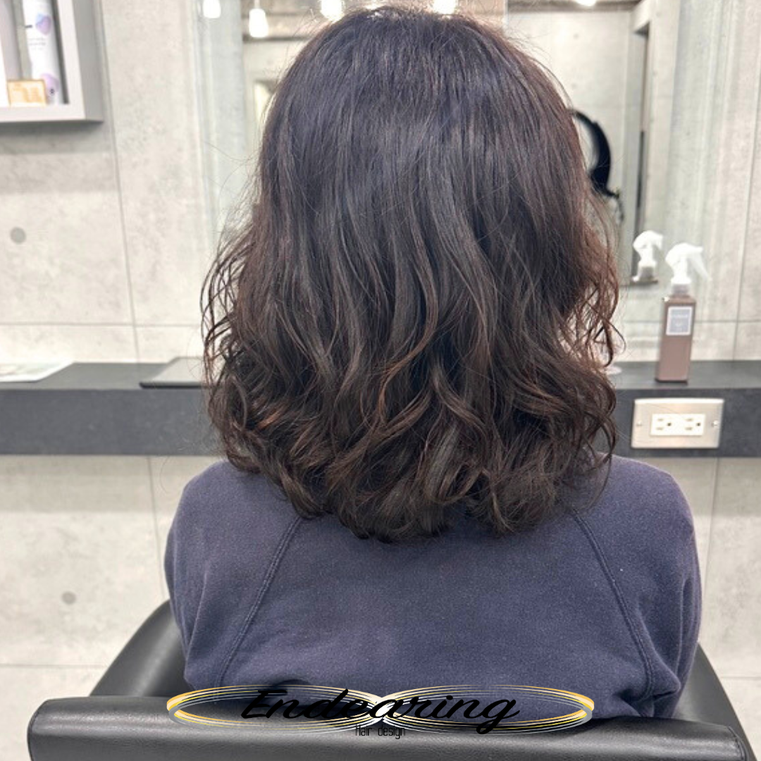Endearing銀座が提案する大人のデジタルパーマ｜ミディアムヘアを艶やかにまとめる設計