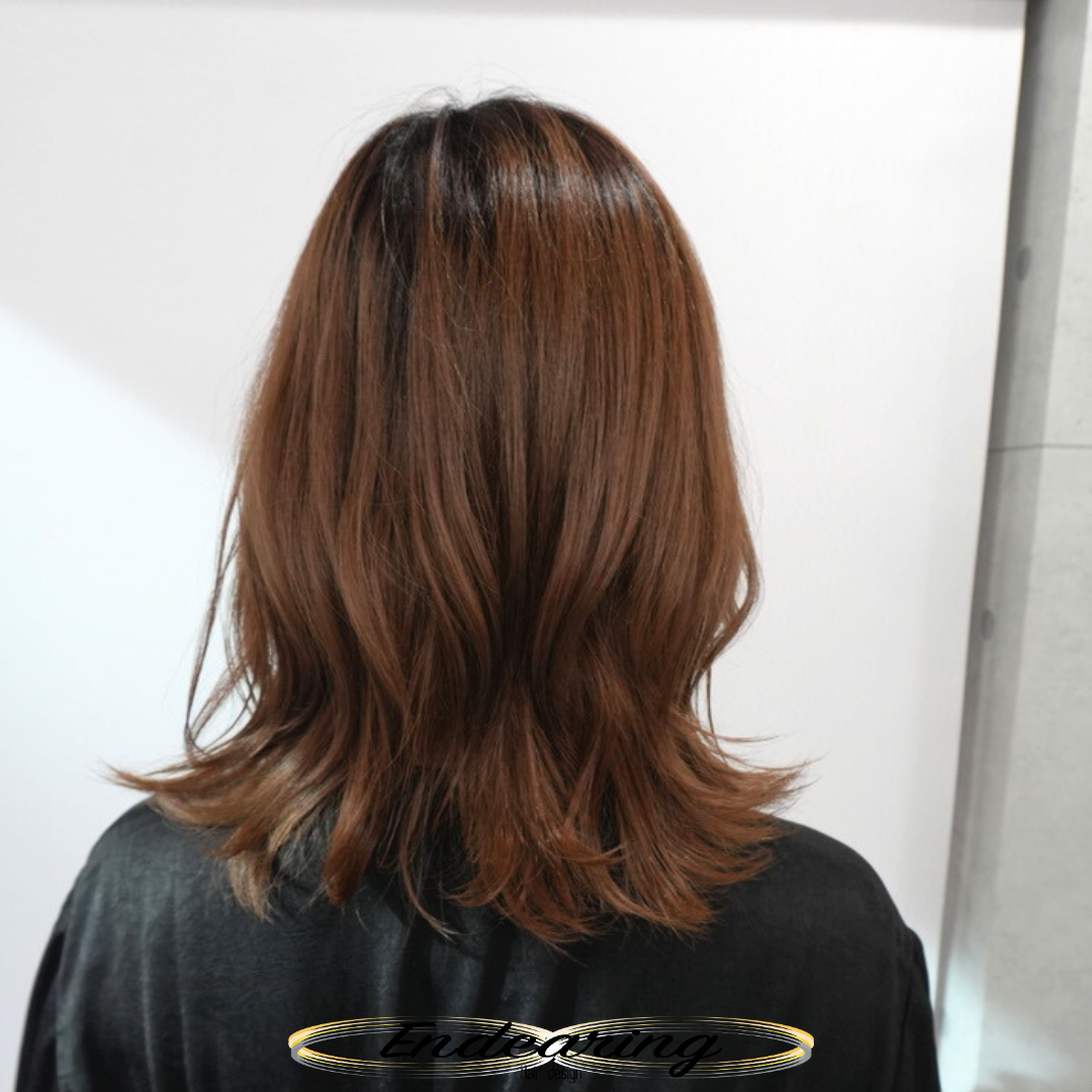 動きが出ないボブに悩む方へ。外はねで魅せるレイヤーボブ×明るめベージュ
