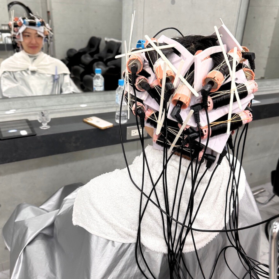 黒髪でも重く見えない｜デジタルパーマ×セミロングレイヤーで作る立体感ヘア