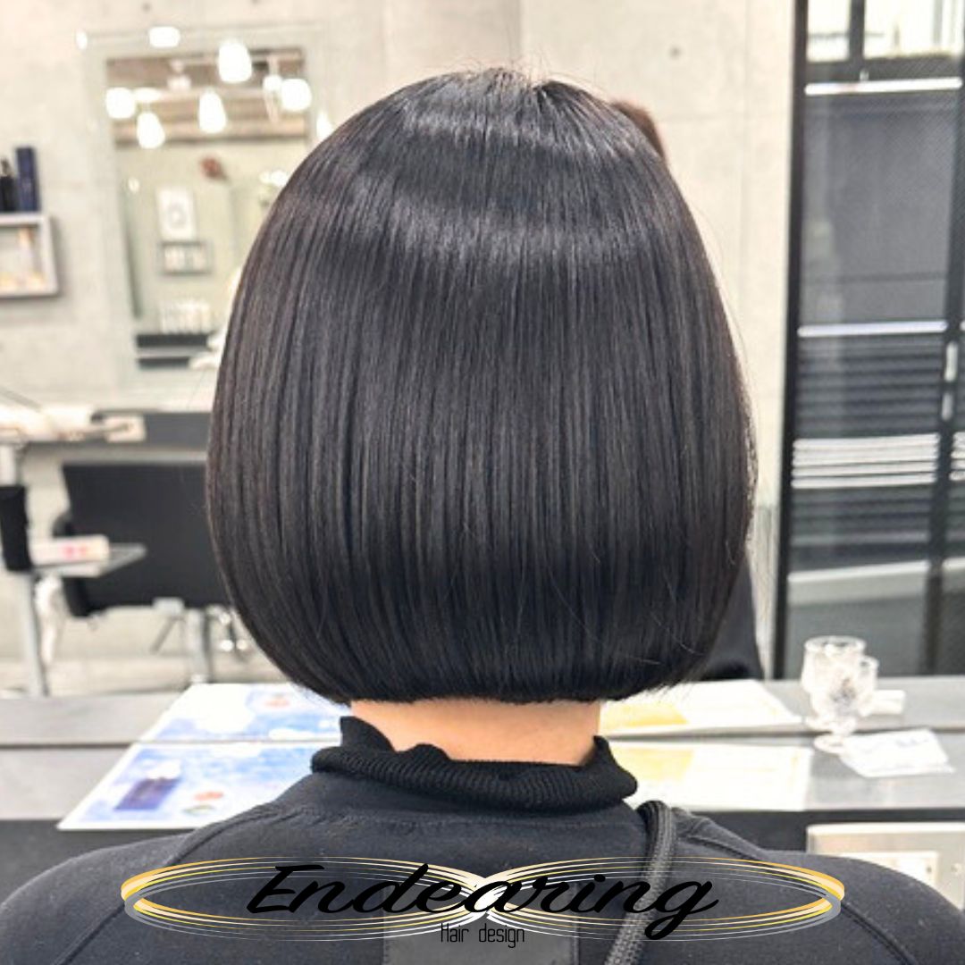 黒髪でも重くならない前下がりボブ｜バッサリカットで印象が変わるBEFORE＆AFTER