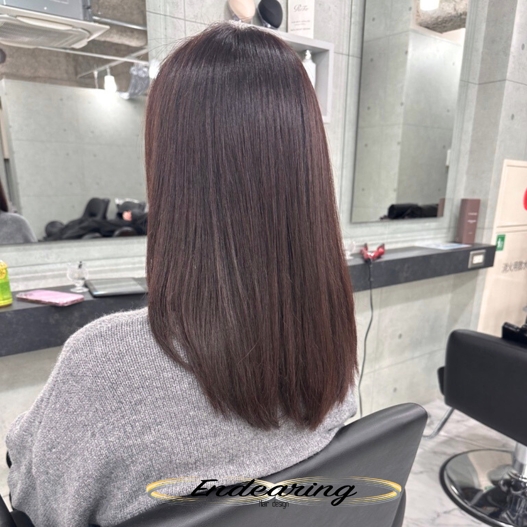 重く見えないセミロング×ココアブラウン｜レイヤーで叶える柔らか可愛い大人ヘアに
