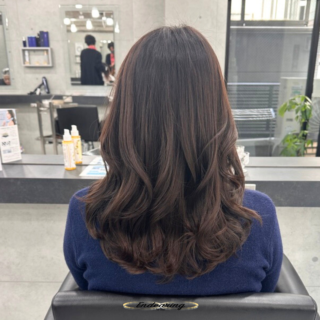 重ためでも動くセミロングレイヤー｜デジタルパーマを活かすダークグレーカラー