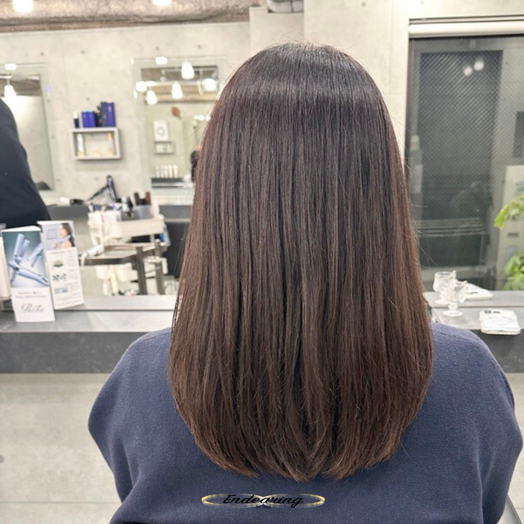白髪染めでも重く見えない｜重ためセミロング×ダークグレージュで艶とまとまりを実現