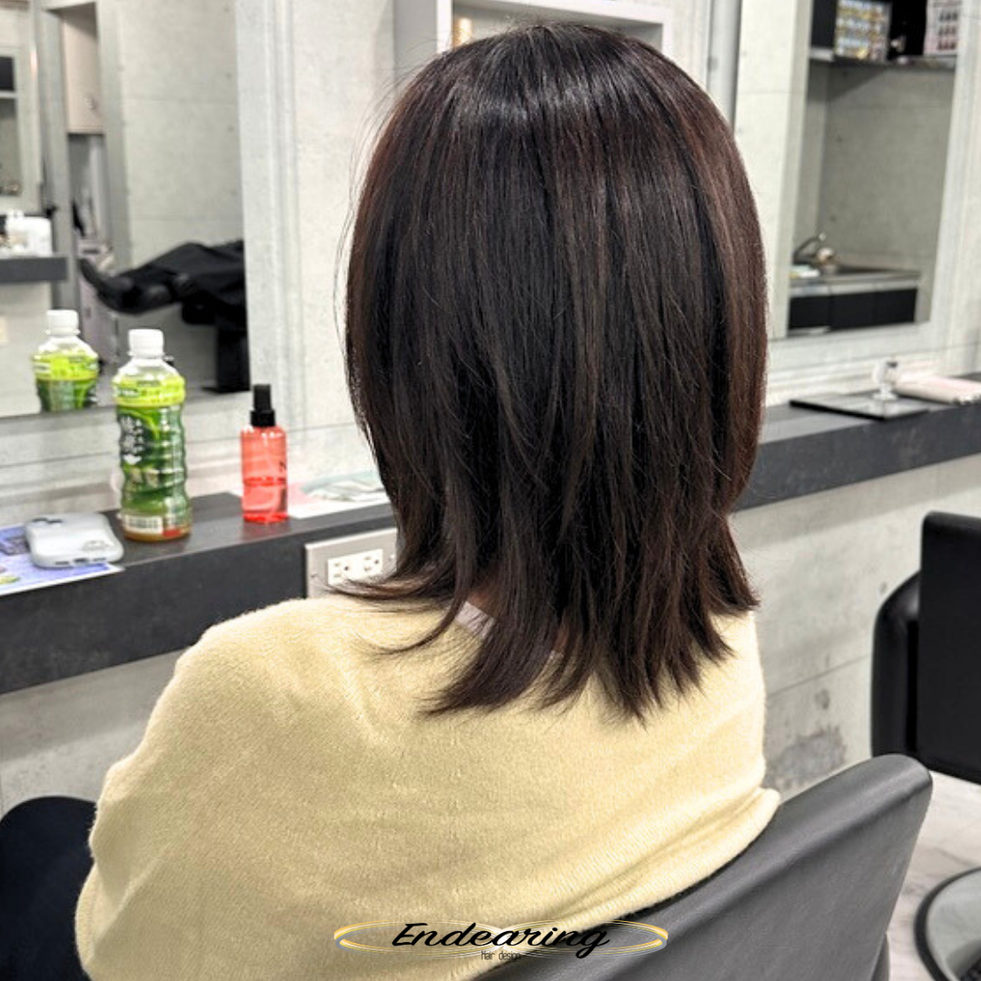 レイヤーボブからセミロングへ｜襟足少し長めが叶える大人の洗練スタイル