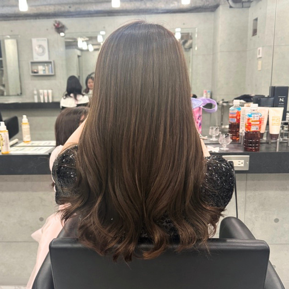 ゆる巻きにすると、オリーブベージュはもっと美しくなる｜その理由、専門的に解説します