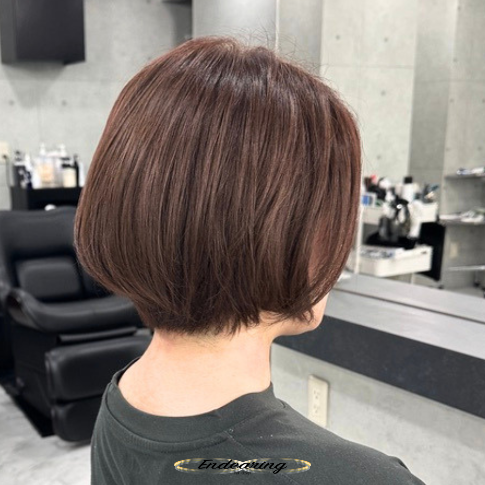 艶・軽さ・動きを叶える前下がりレイヤーボブ｜ラベンダーグレージュ解説