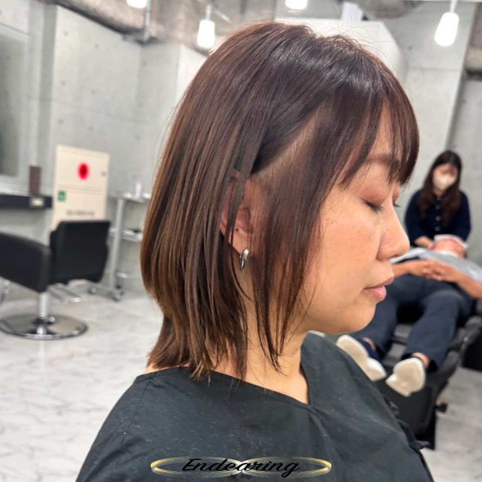 大人女性に選ばれているレイヤーボブとは ｜年齢変化を前向きに整えるための現実的な選択